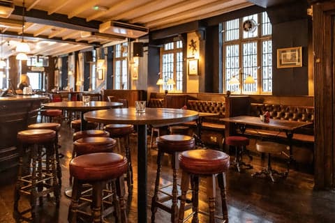 the george pub interior