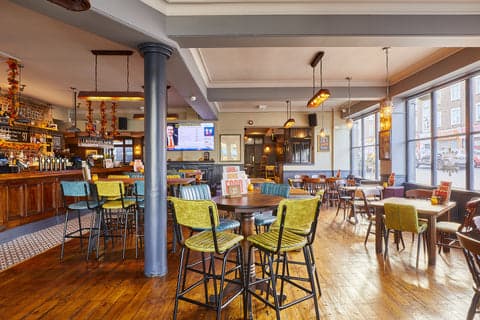 the bell walthamstow interior